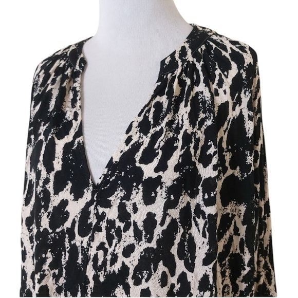 Urban Outfitters Animal Print Long Sleeve Oversized Blouse Size Large - Picture 3 of 7